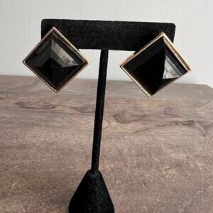 🍭6/$30 Faceted acrylic chunky black and gold diamond shaped post earrings